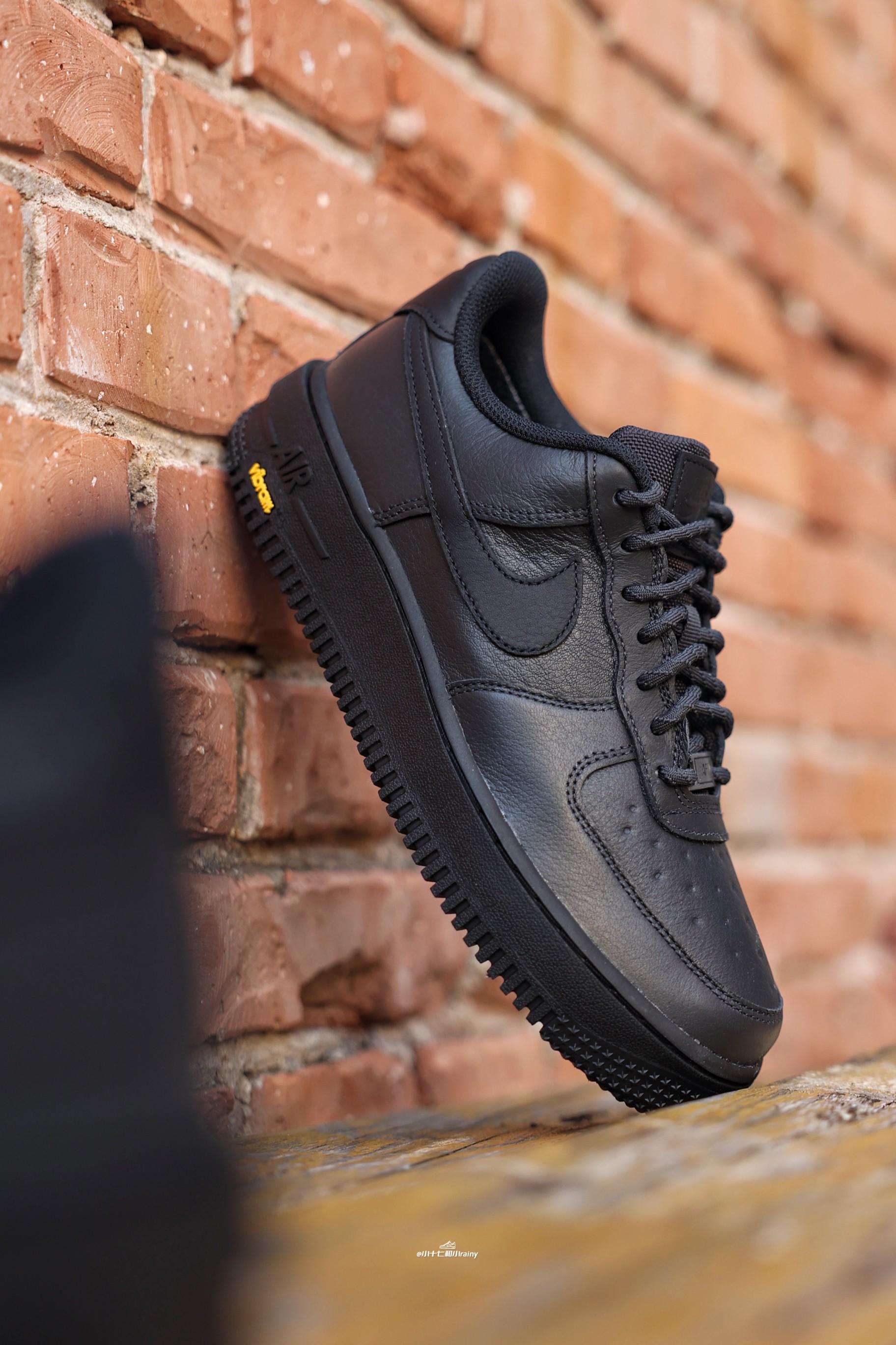 2025识货年度鞋王 | 户外材质的AF1怎么能错过?